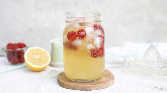 Lemon Balm Ice Tea 